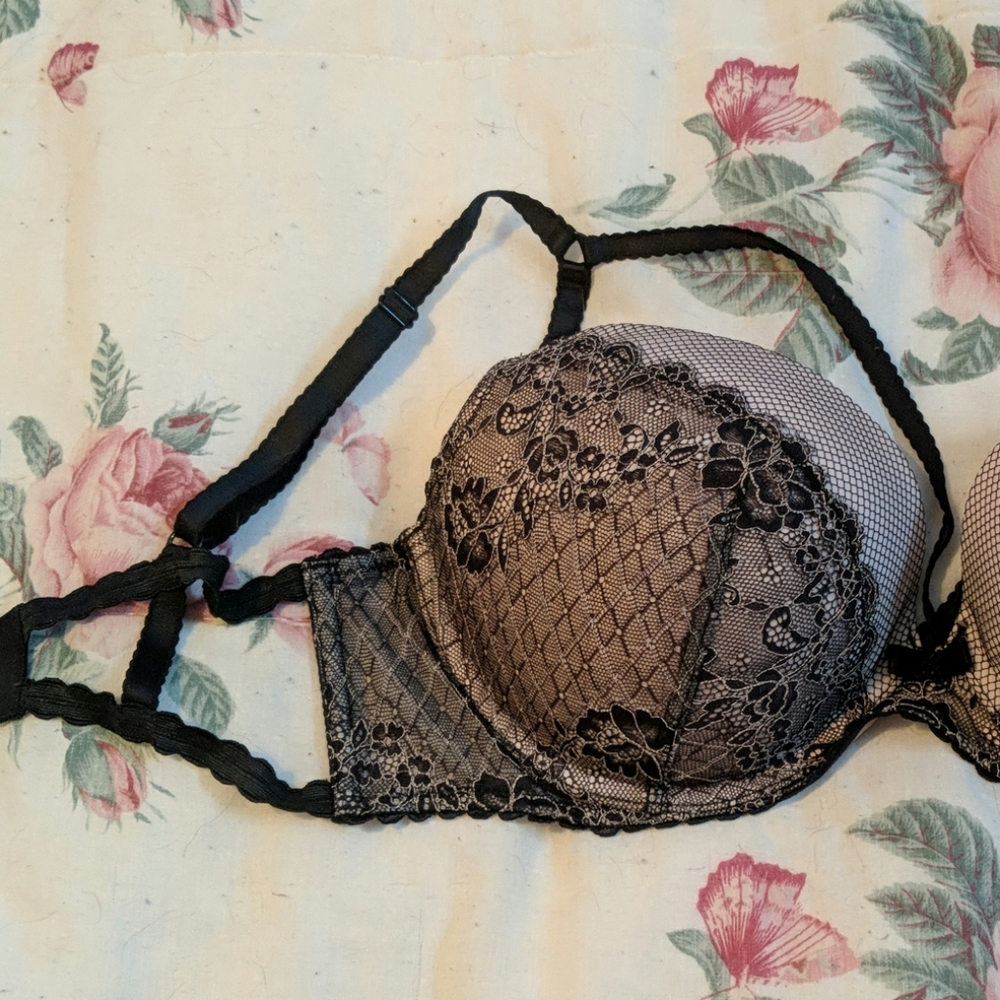 Bra - Picture 2 of 4